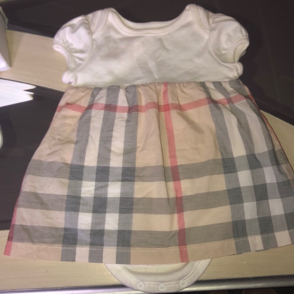 Vintage Burberry Checkered Bottom Dress - Picture 4 of 7